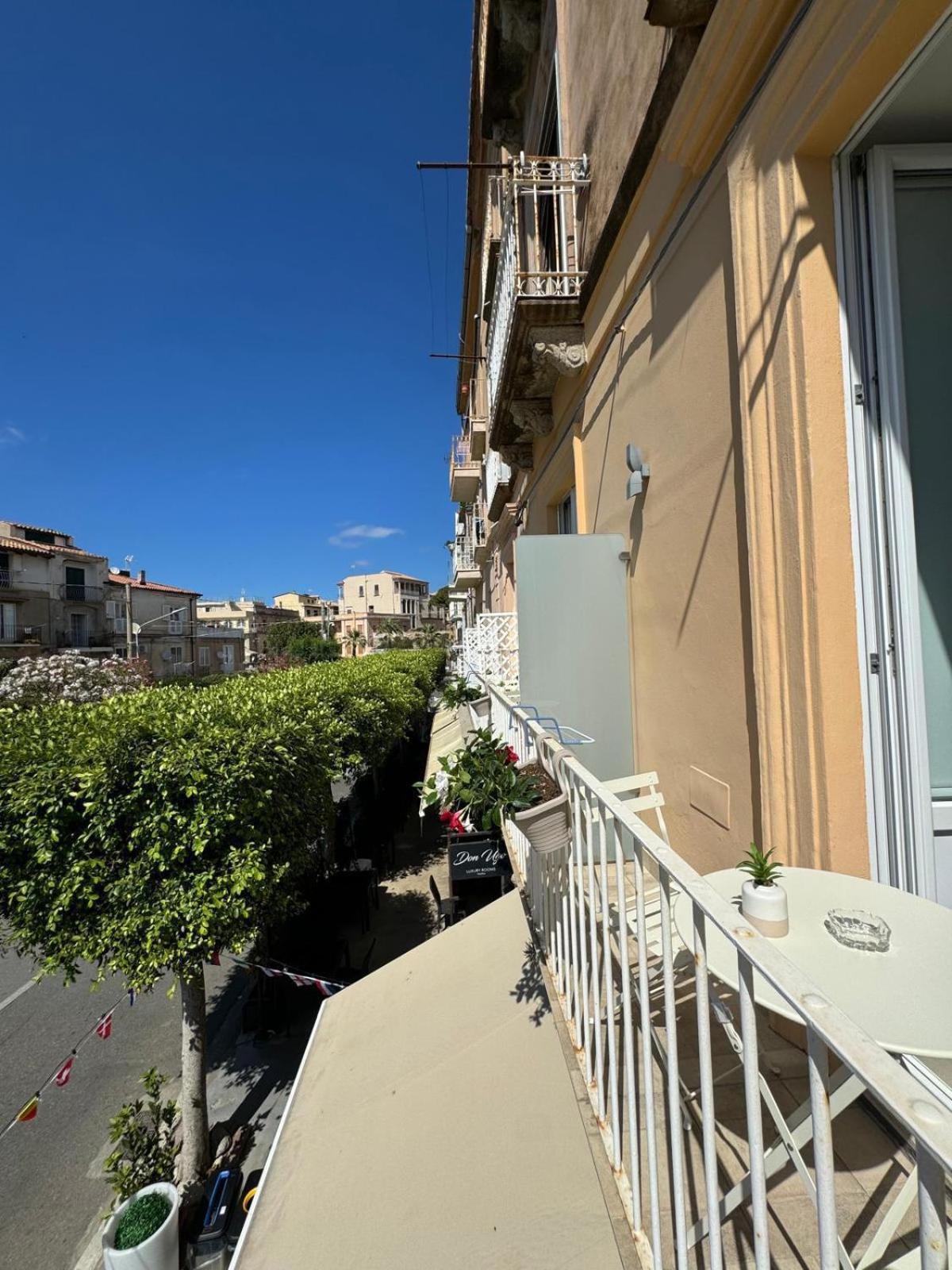 Don Ugo Luxury Rooms Tropea Exterior foto