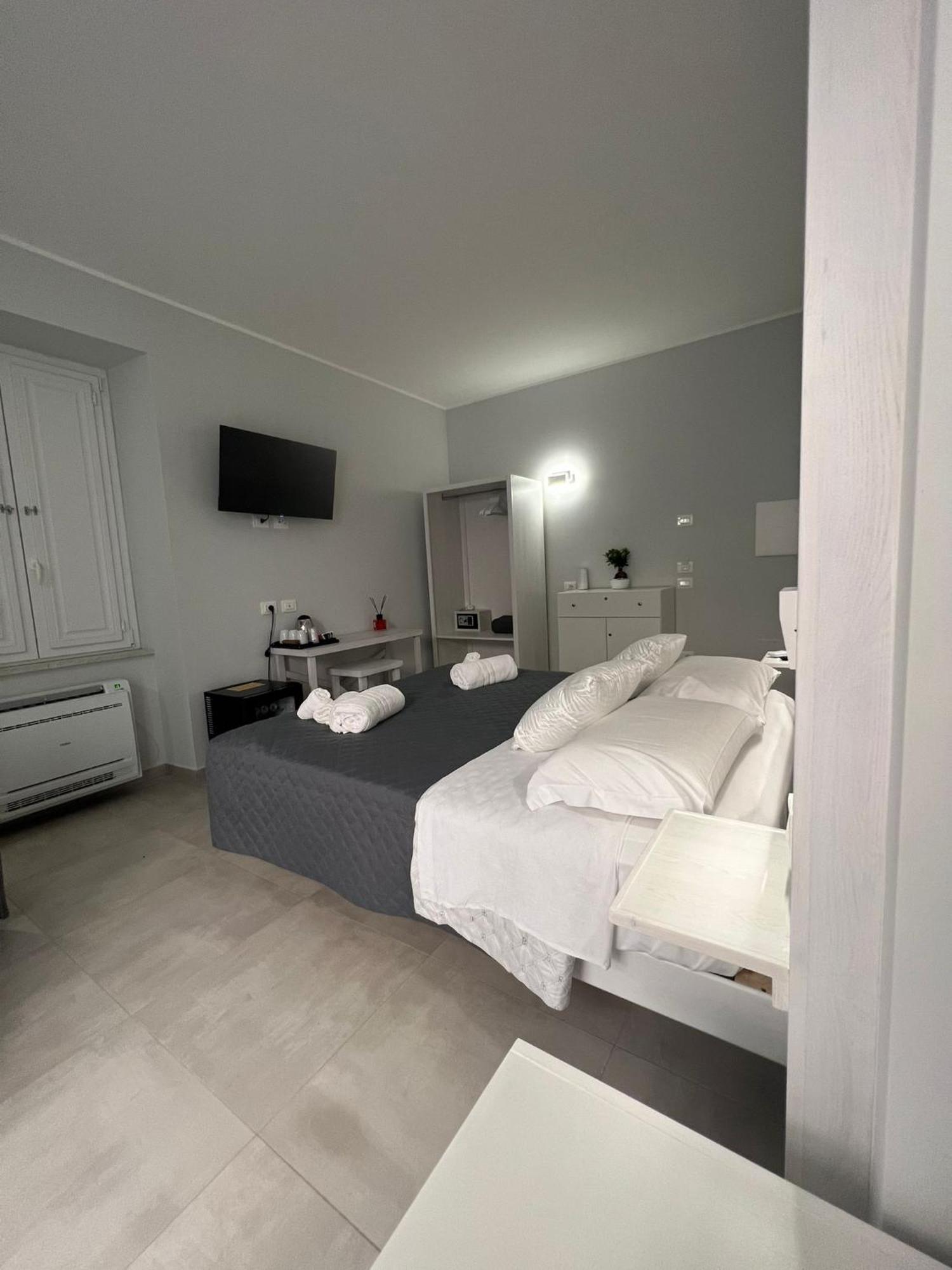 Don Ugo Luxury Rooms Tropea Exterior foto