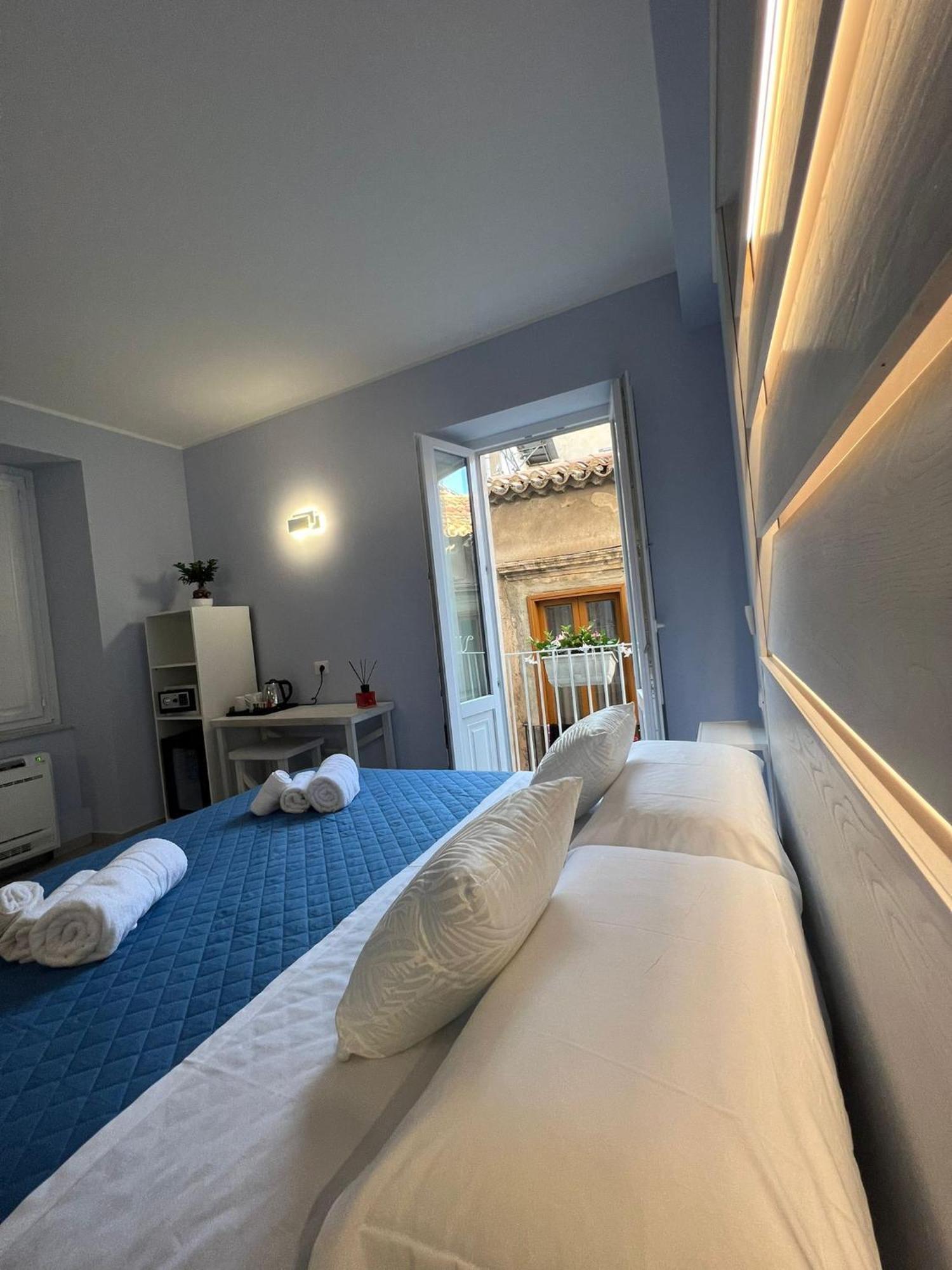 Don Ugo Luxury Rooms Tropea Exterior foto