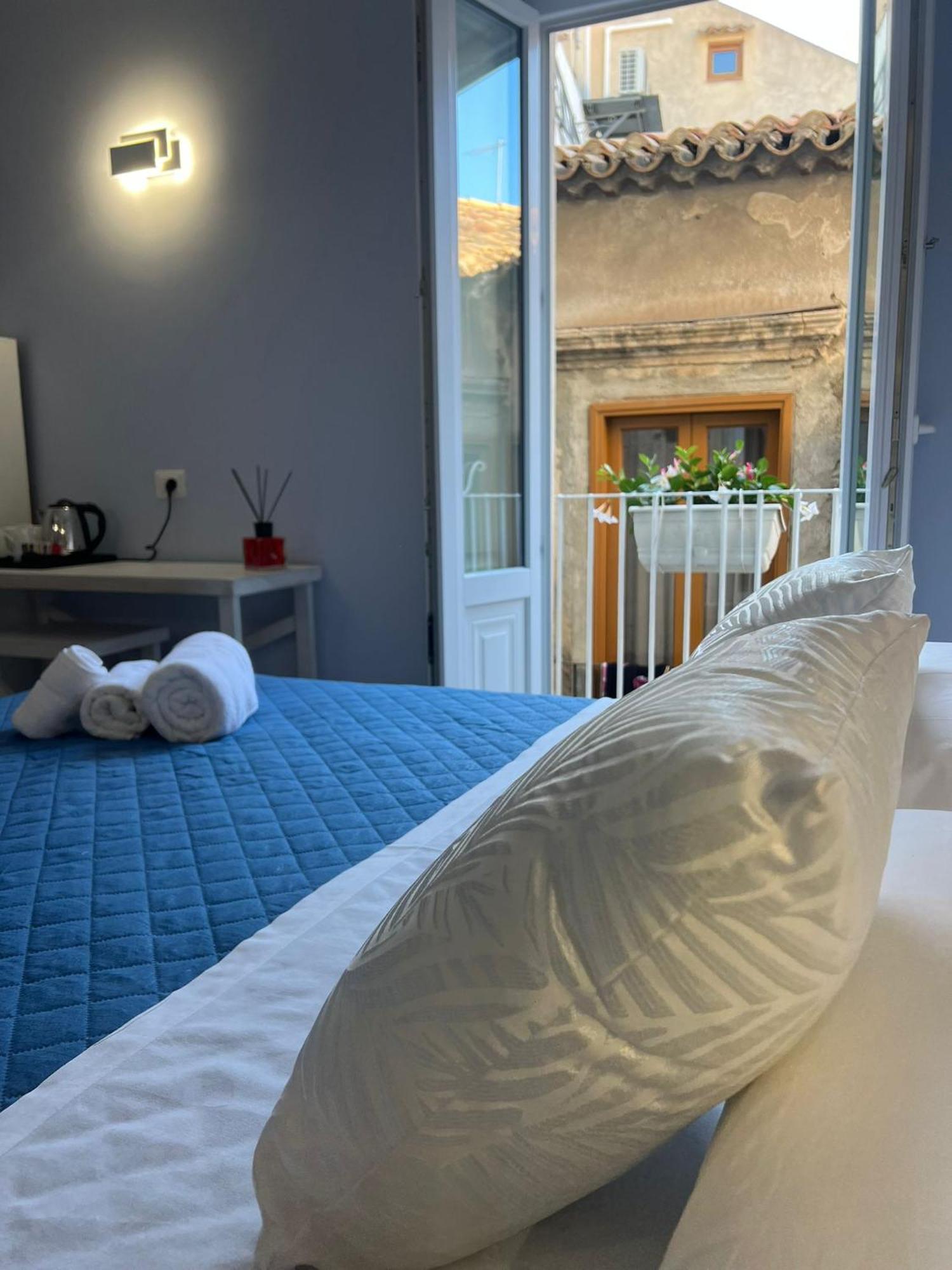 Don Ugo Luxury Rooms Tropea Exterior foto